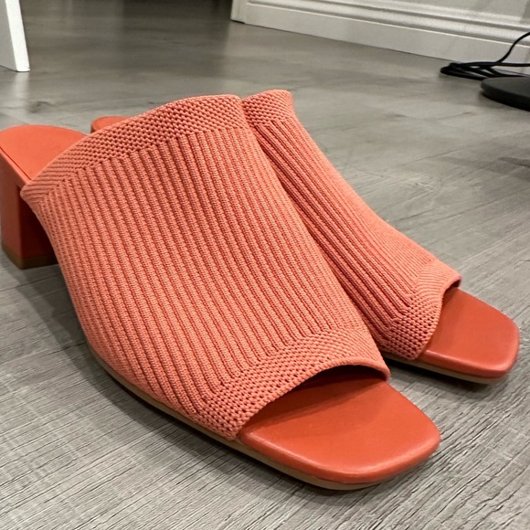 Everlane Reknit Mules - Picture 3 of 7